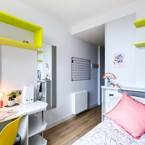 Kamer met een King Size Bed